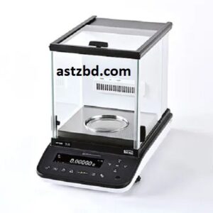 Analytical Balance Brand: Shimadzu Model: AP135W Maximum Capacity : 135 g Readability: 0.01 mg/0.00001 g Country of origin: Japan